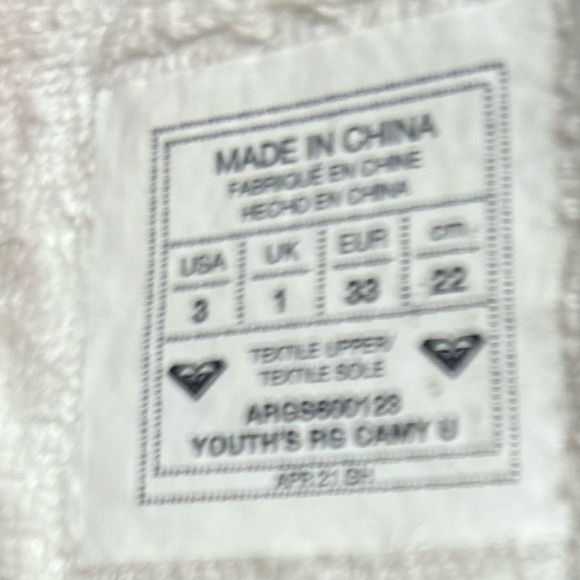 Like New Roxy Camu high top sneakers size 3 youth - Picture 8 of 11